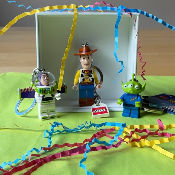 🤠 LEGO TOY STORY KEYCHAINS 🤠 NWT 🤠NWOT 🤠 - Picture 3 of 16